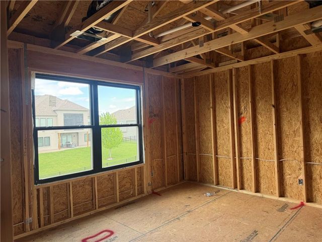 3014 NE 102nd Street, Kansas City, MO 64155