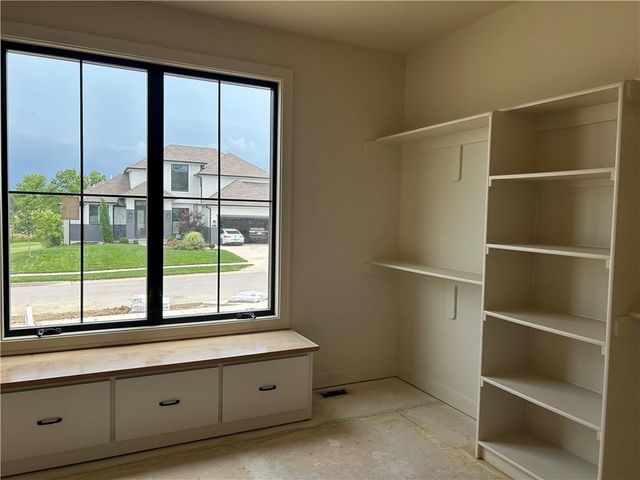 3014 NE 102nd Street, Kansas City, MO 64155