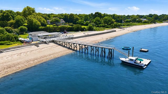 2 Kaiser Hill Road, Huntington Bay, NY 11743
