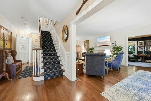 2 Kaiser Hill Road, Huntington Bay, NY 11743