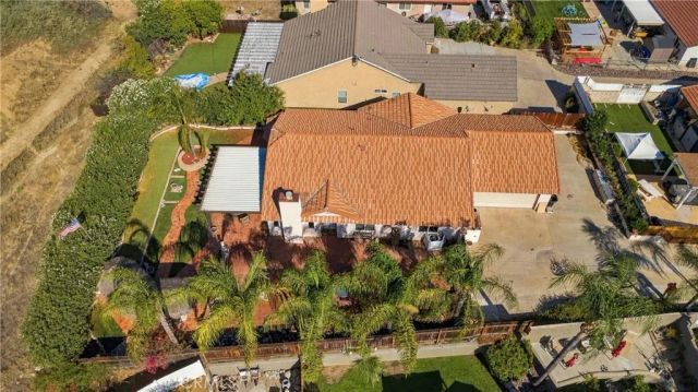 23856 Outrigger, Canyon Lake, CA 92587