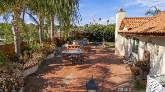 23856 Outrigger, Canyon Lake, CA 92587
