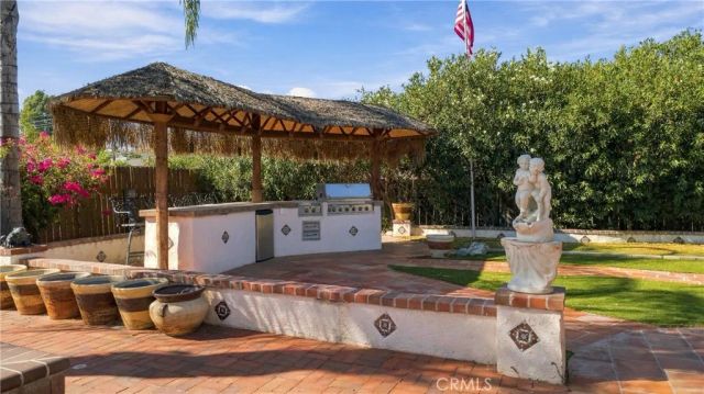 23856 Outrigger, Canyon Lake, CA 92587