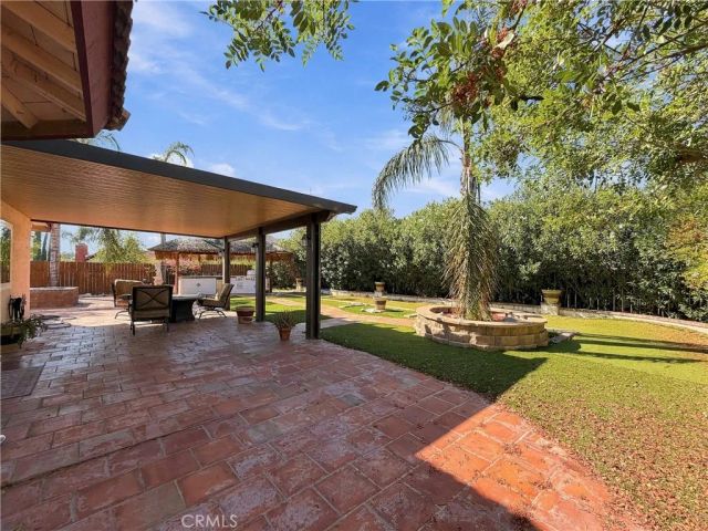 23856 Outrigger, Canyon Lake, CA 92587