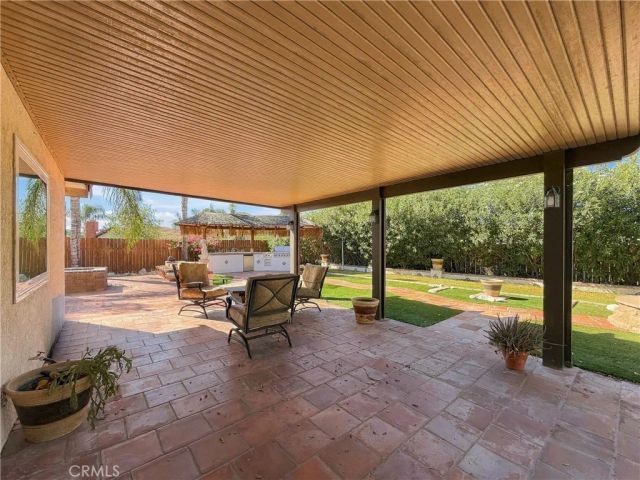 23856 Outrigger, Canyon Lake, CA 92587