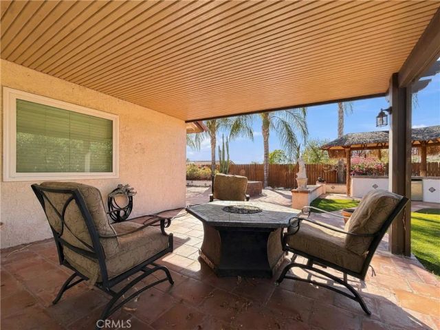 23856 Outrigger, Canyon Lake, CA 92587