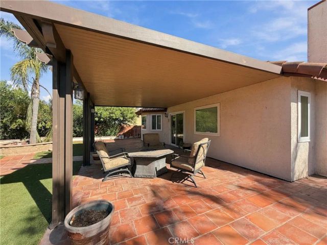 23856 Outrigger, Canyon Lake, CA 92587