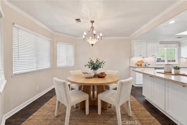 23856 Outrigger, Canyon Lake, CA 92587
