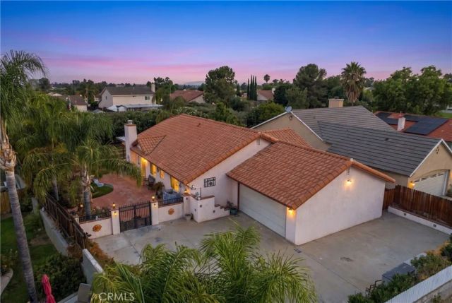 23856 Outrigger, Canyon Lake, CA 92587
