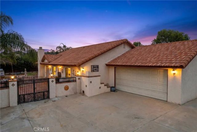 23856 Outrigger, Canyon Lake, CA 92587