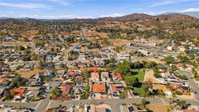 23856 Outrigger, Canyon Lake, CA 92587