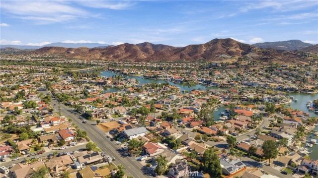 23856 Outrigger, Canyon Lake, CA 92587