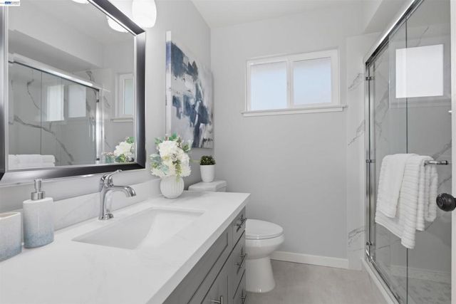 19304 Barclay Rd, Castro Valley, CA 94546