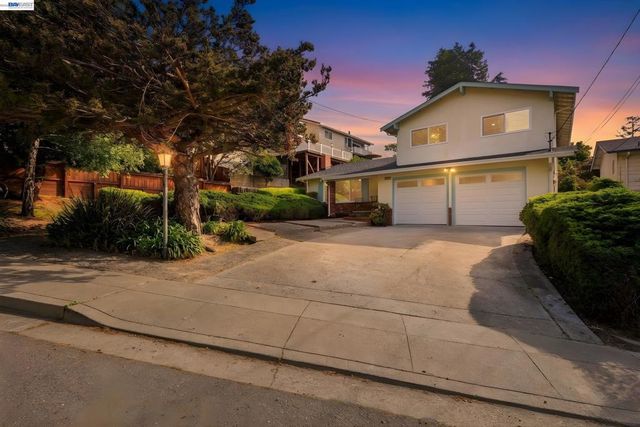 19304 Barclay Rd, Castro Valley, CA 94546