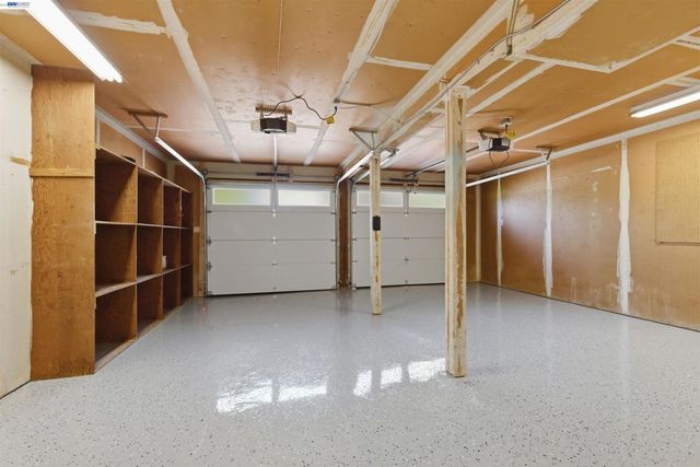 19304 Barclay Rd, Castro Valley, CA 94546