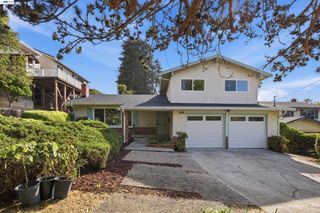 19304 Barclay Rd, Castro Valley, CA 94546