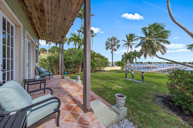 122 S Lake Drive, Lantana, FL 33462