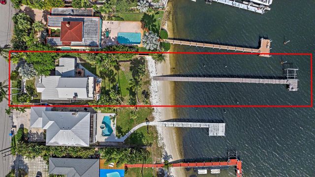 122 S Lake Drive, Lantana, FL 33462