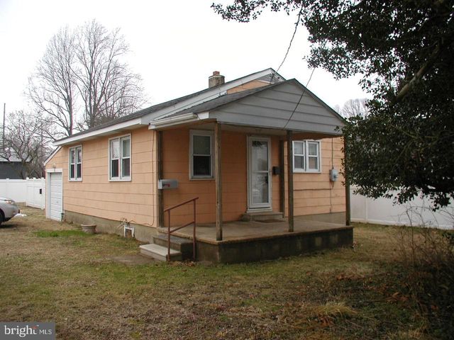 16 N ORCHARD ST, Gibbstown, NJ 08027