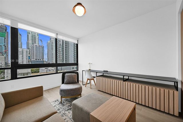 225 N Miami Avenue 901, Miami, FL 33128