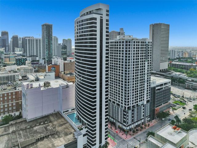 225 N Miami Avenue 901, Miami, FL 33128
