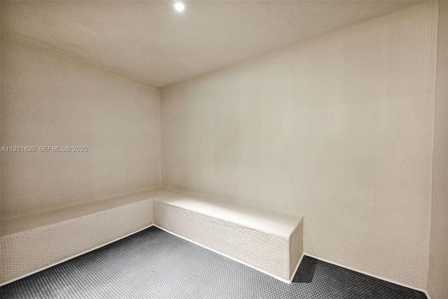 225 N Miami Avenue 901, Miami, FL 33128