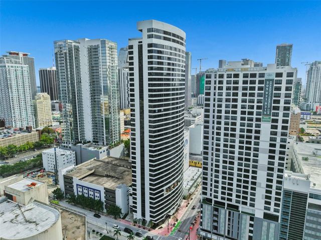 225 N Miami Avenue 901, Miami, FL 33128