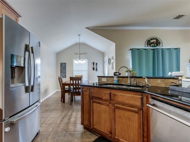 2365 Turtlewood River Road, Midwest City, OK 73130