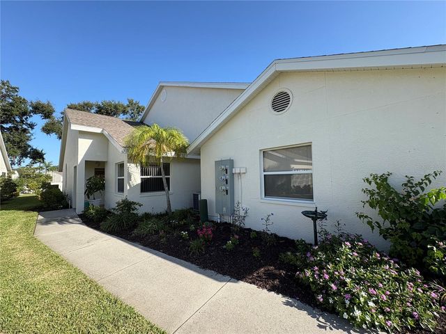 6228 COUNTRY CLUB WAY, Sarasota, FL 34243