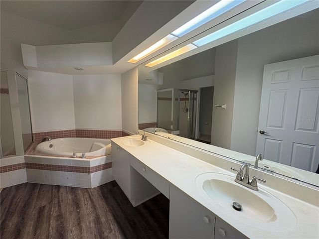 6228 COUNTRY CLUB WAY, Sarasota, FL 34243