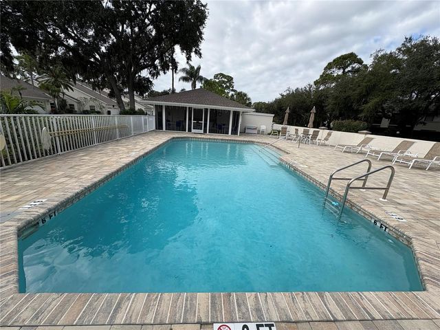 6228 COUNTRY CLUB WAY, Sarasota, FL 34243