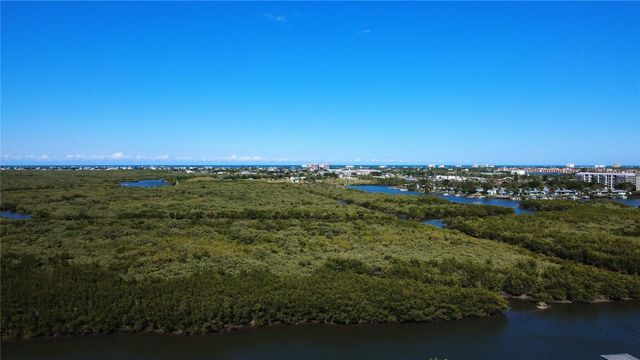 622 N RIVERSIDE DRIVE, New Smyrna Beach, FL 32168