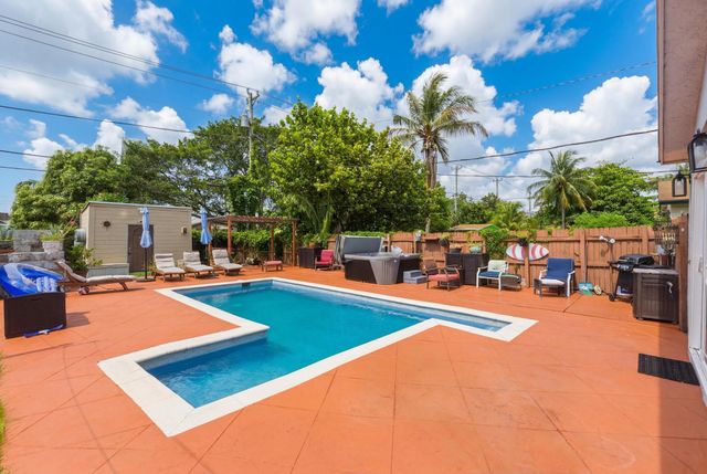 224 NW 9th Street, Pompano Beach, FL 33060