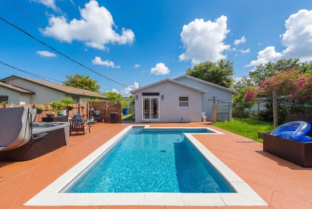 224 NW 9th Street, Pompano Beach, FL 33060