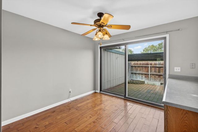 2161 Cottage Way, Sacramento, CA 95825