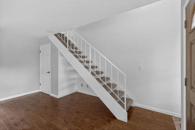 2161 Cottage Way, Sacramento, CA 95825