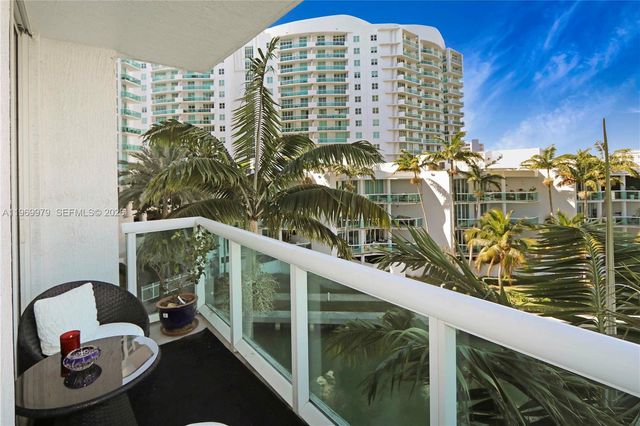 7910 Harbor Island Dr 405, North Bay Village, FL 33141