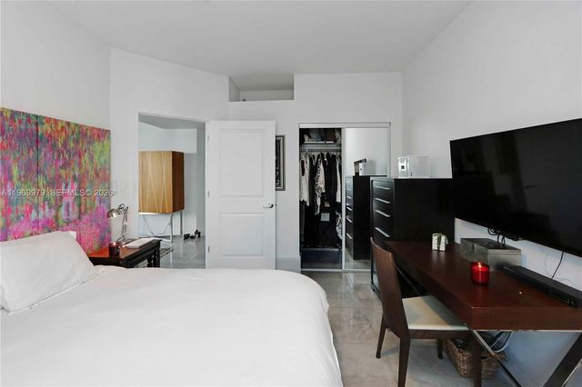 7910 Harbor Island Dr 405, North Bay Village, FL 33141