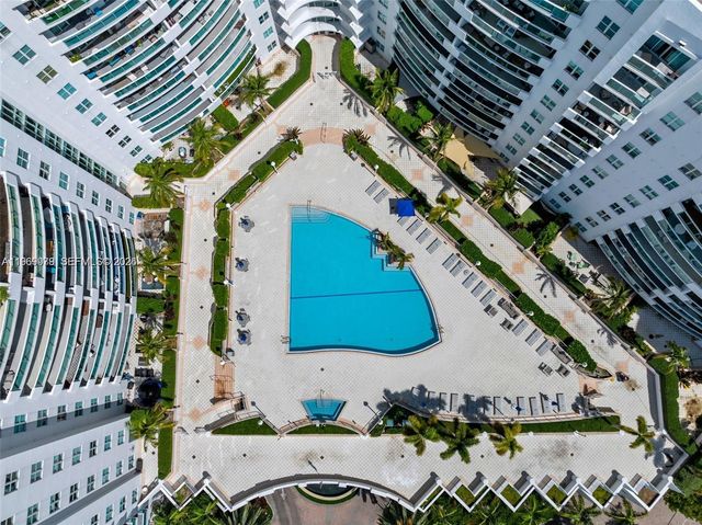 7910 Harbor Island Dr 405, North Bay Village, FL 33141