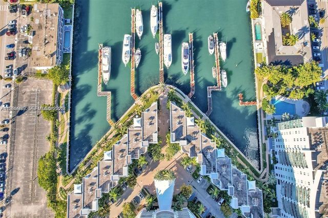 7910 Harbor Island Dr 405, North Bay Village, FL 33141