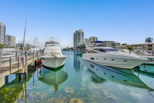 7910 Harbor Island Dr 405, North Bay Village, FL 33141