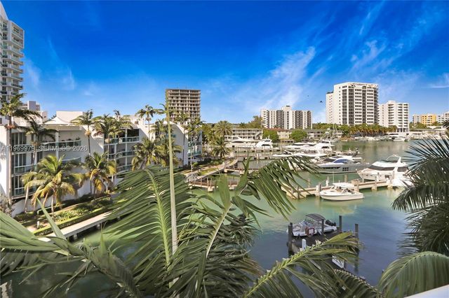 7910 Harbor Island Dr 405, North Bay Village, FL 33141