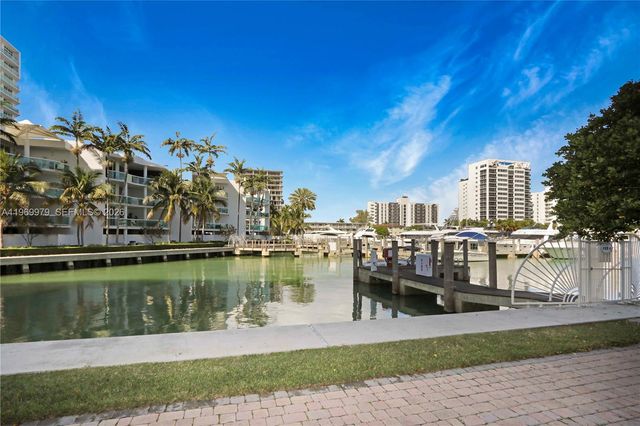 7910 Harbor Island Dr 405, North Bay Village, FL 33141