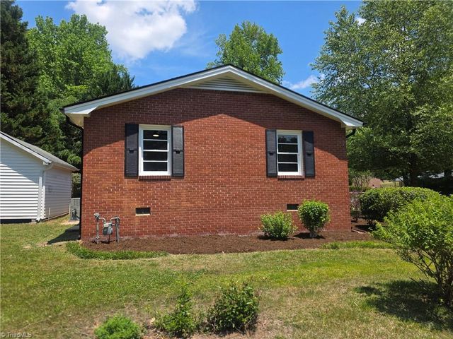 1118 Timberlane, Asheboro, NC 27205