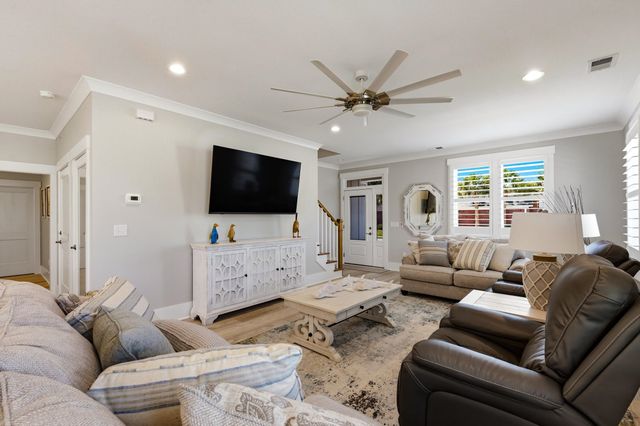 1006 Summers Pl., North Myrtle Beach, SC 29582