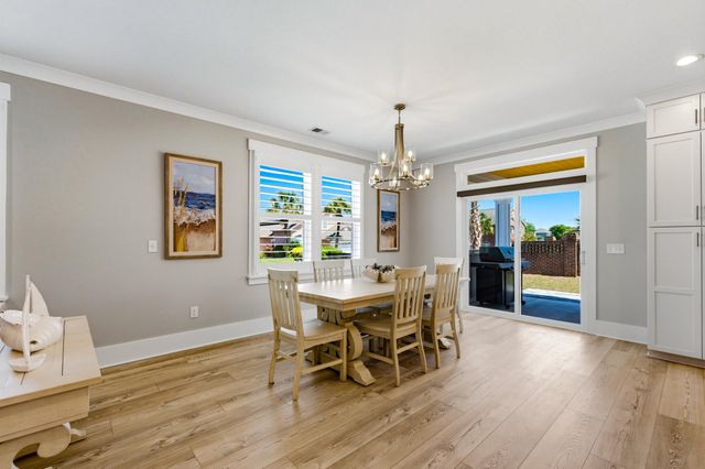 1006 Summers Pl., North Myrtle Beach, SC 29582