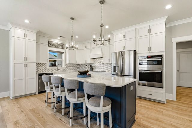 1006 Summers Pl., North Myrtle Beach, SC 29582