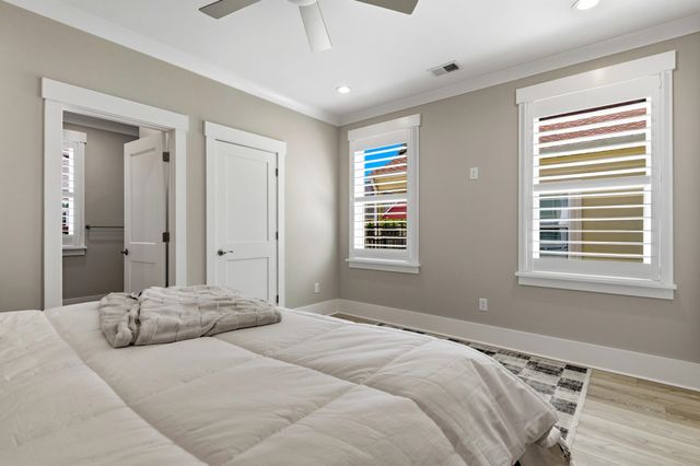 1006 Summers Pl., North Myrtle Beach, SC 29582