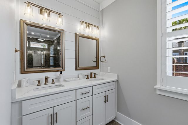 1006 Summers Pl., North Myrtle Beach, SC 29582