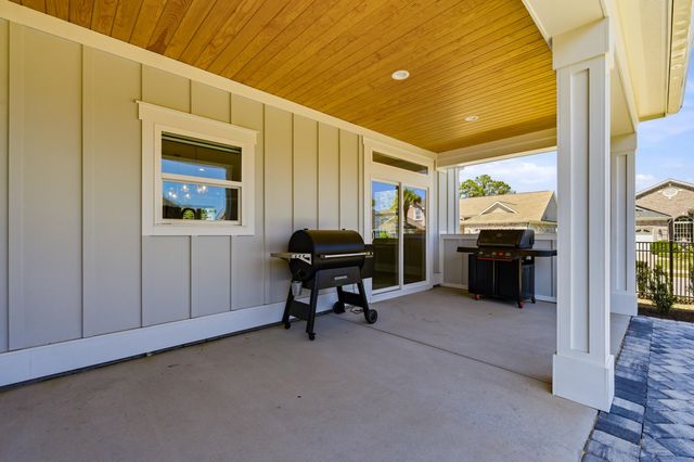 1006 Summers Pl., North Myrtle Beach, SC 29582